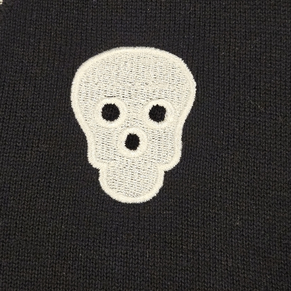 Hot Topic Jrs. Size XL Black White Skull Goth Preppy Sweater Vest Sleeveless - Picture 9 of 11